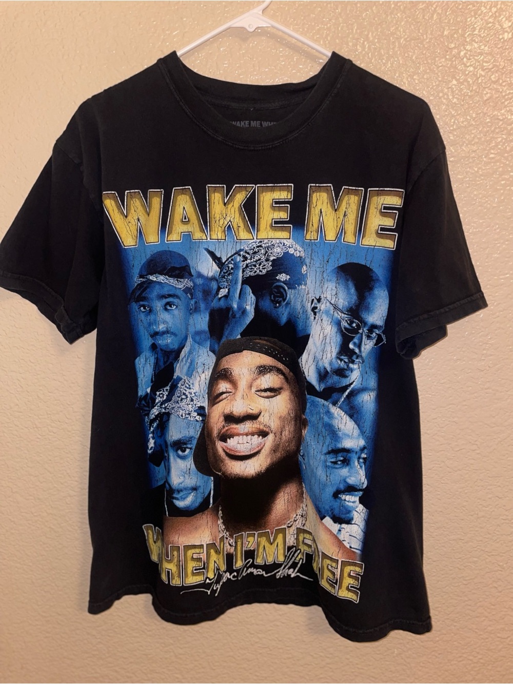 Tupac Black Graphic 'Wake Me When I'm Free' Short Sleeve Tee Large